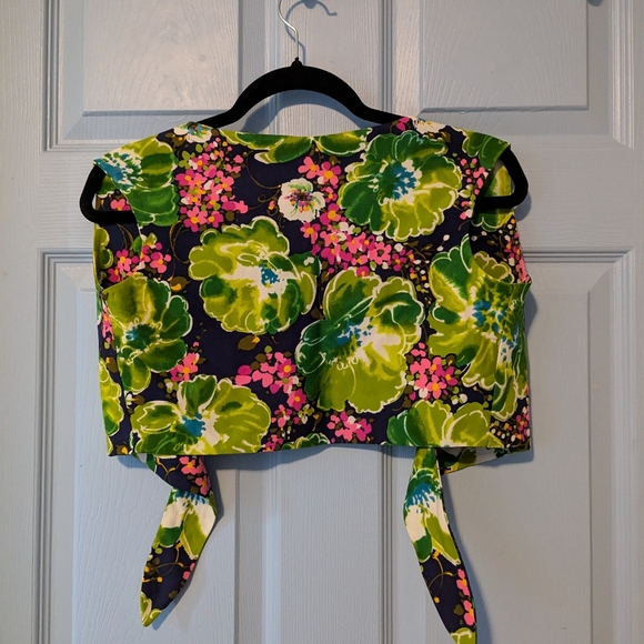 Matching floral crop top and full skirt - Picture 2 of 5